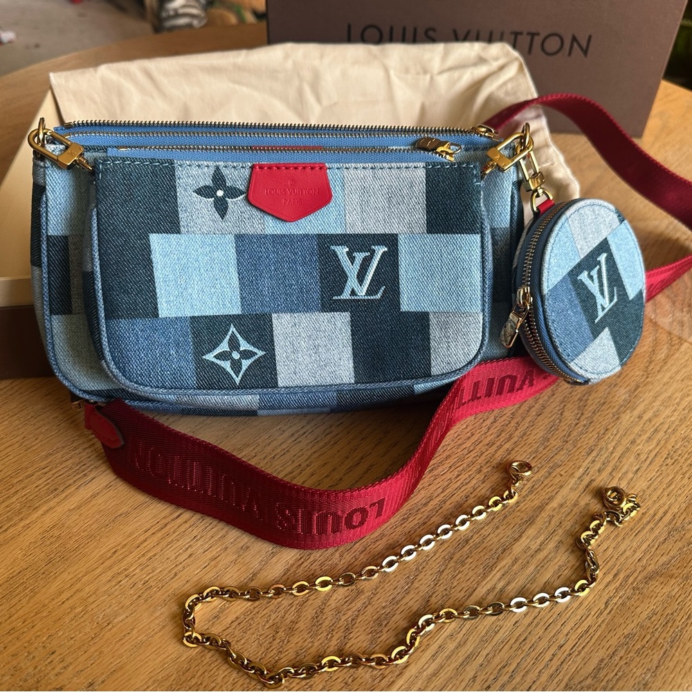 Louis Vuiton authentic Pochette Damier Monogram Cross Body (full set)